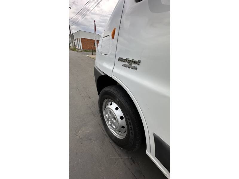 FIAT - DUCATO - 2011/2012 - Branca - R$ 72.900,00