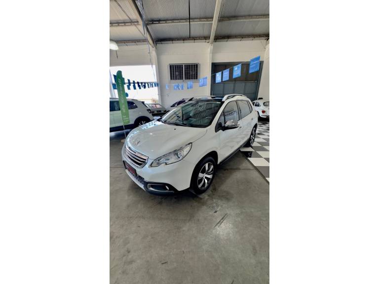 PEUGEOT - 2008 - 2015/2016 - Branca - R$ 59.900,00