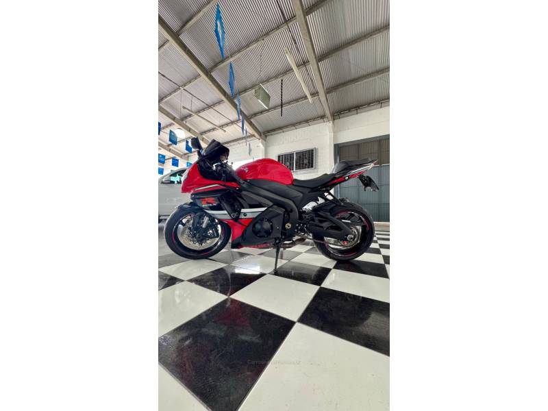 SUZUKI - GSXR - 2015/2016 - Vermelha - R$ 59.900,00