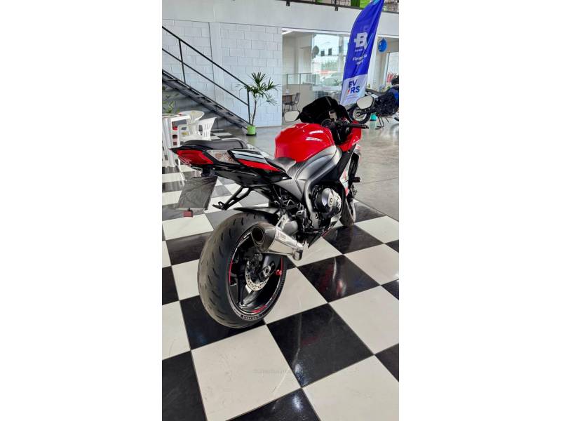 SUZUKI - GSXR - 2015/2016 - Vermelha - R$ 59.900,00