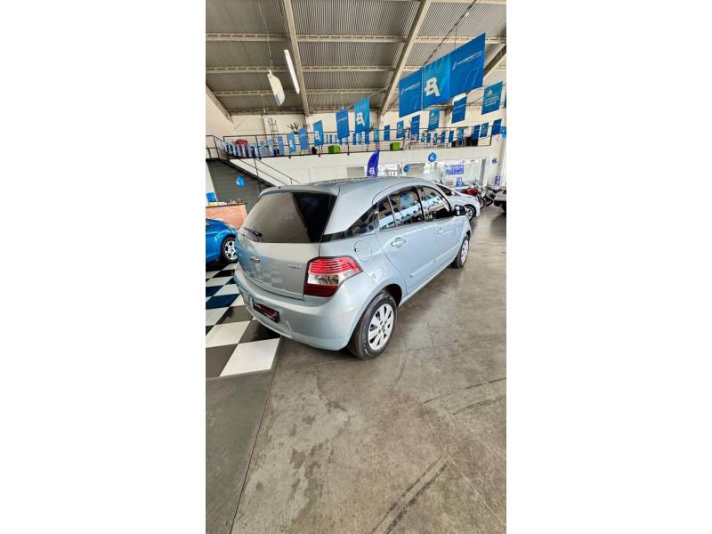 CHEVROLET - AGILE - 2011/2011 - Prata - R$ 32.900,00