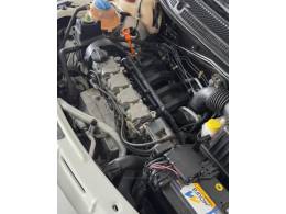 VOLKSWAGEN - GOL - 2013/2013 - Branca - R$ 39.900,00