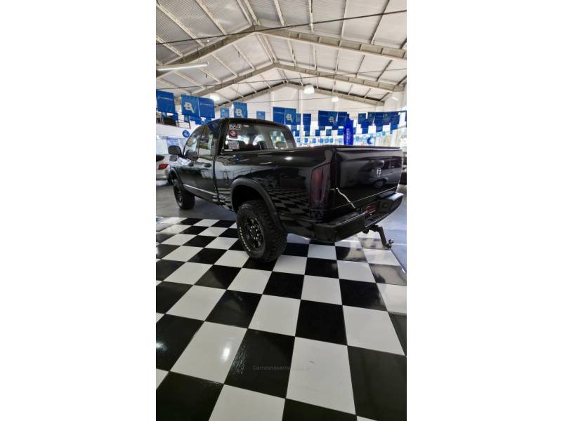 DODGE - RAM - 2006/2006 - Preta - R$ 169.900,00