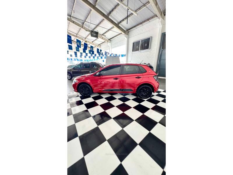 VOLKSWAGEN - POLO - 2023/2023 - Vermelha - R$ 85.900,00