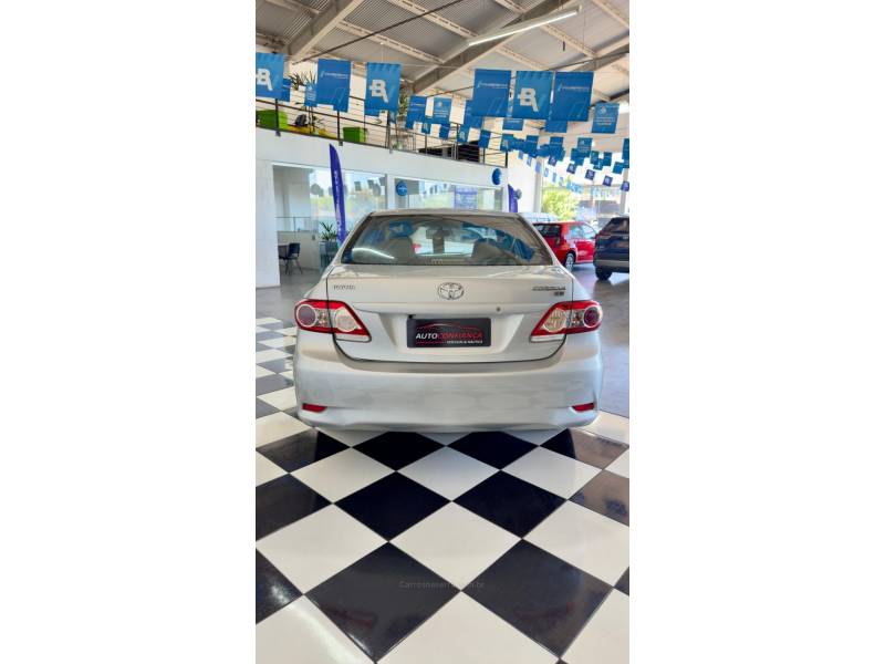 TOYOTA - COROLLA - 2012/2012 - Prata - R$ 64.900,00