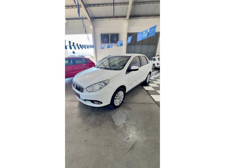 FIAT - SIENA - 2017/2017 - Branca - R$ 48.900,00