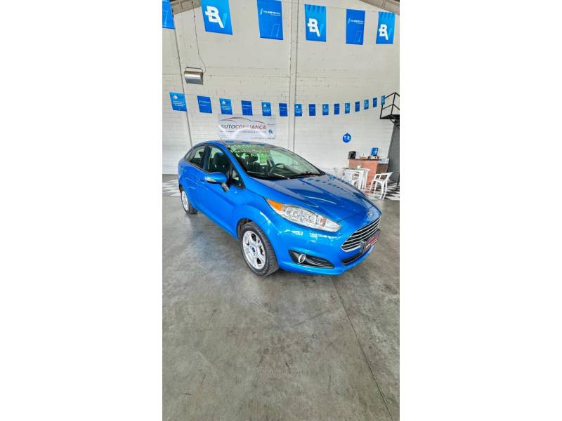 FORD - FIESTA - 2015/2015 - Azul - R$ 49.900,00