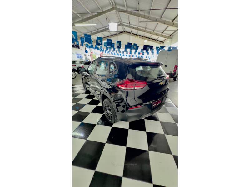 CHEVROLET - TRACKER - 2022/2022 - Preta - R$ 99.201,00