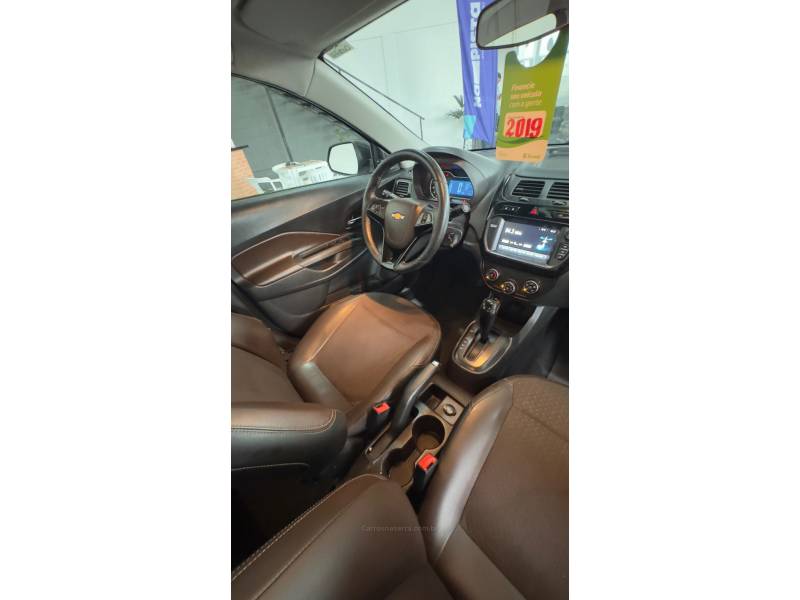 CHEVROLET - COBALT - 2018/2019 - Cinza - R$ 59.900,00