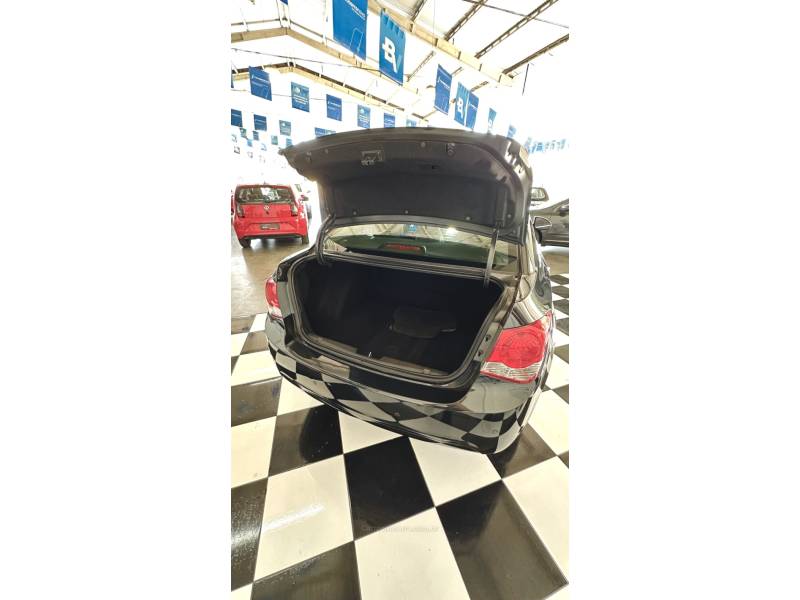 CHEVROLET - CRUZE - 2016/2016 - Preta - R$ 72.000,00