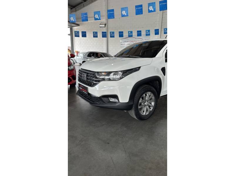 FIAT - STRADA - 2022/2022 - Branca - R$ 79.900,00
