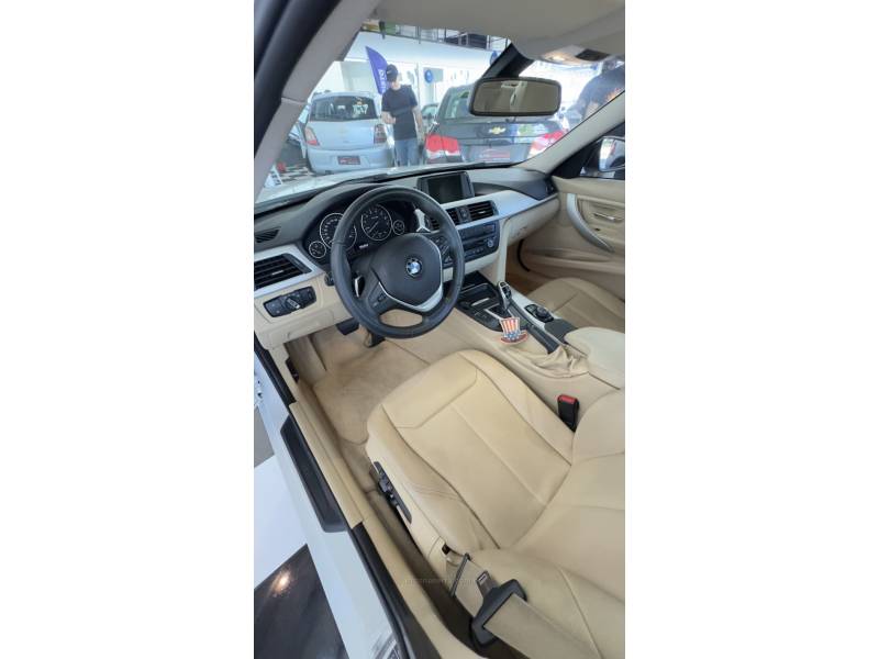 BMW - 320I - 2014/2015 - Branca - R$ 102.900,00