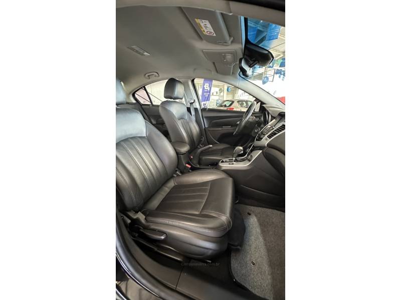 CHEVROLET - CRUZE - 2016/2016 - Preta - R$ 72.000,00