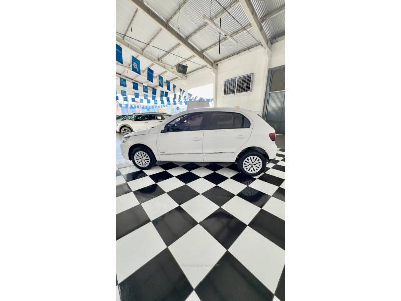 VOLKSWAGEN - GOL - 2013/2013 - Branca - R$ 39.900,00
