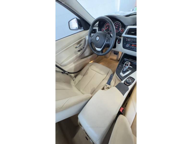 BMW - 320I - 2014/2015 - Branca - R$ 102.900,00