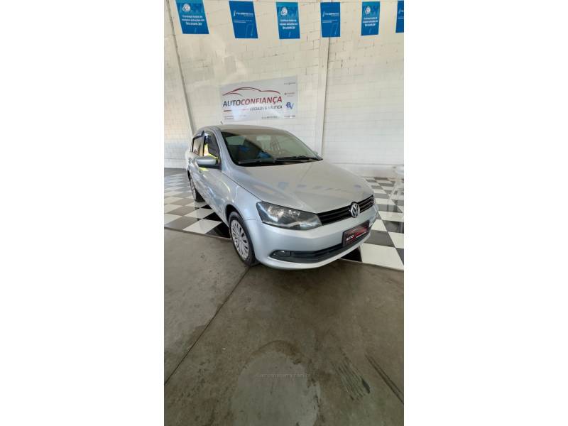 VOLKSWAGEN - VOYAGE - 2013/2013 - Prata - R$ 40.900,00