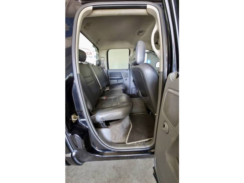DODGE - RAM - 2006/2006 - Preta - R$ 169.900,00
