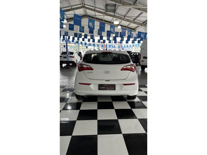 HYUNDAI - HB20 - 2017/2017 - Branca - R$ 53.900,00