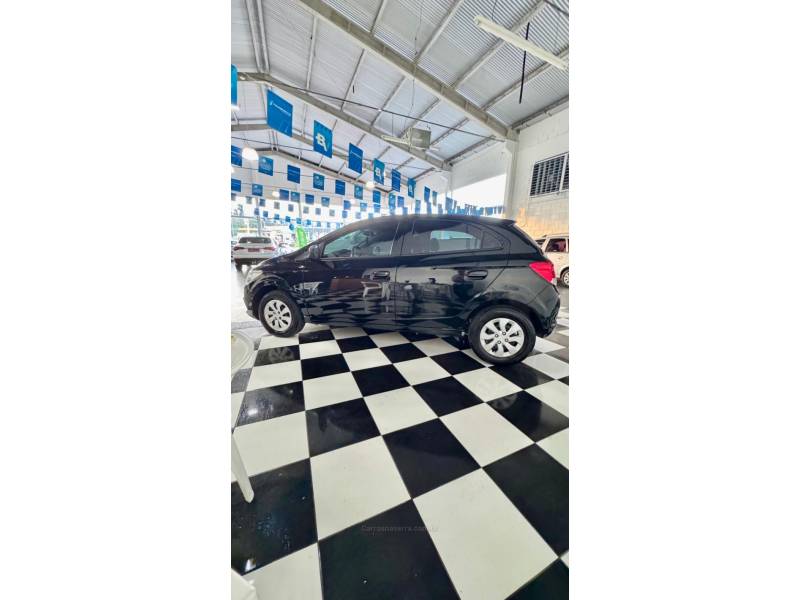 CHEVROLET - ONIX - 2016/2016 - Preta - Sob Consulta