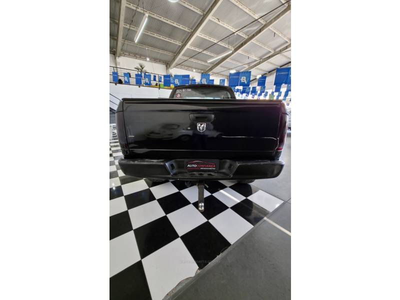 DODGE - RAM - 2006/2006 - Preta - R$ 169.900,00