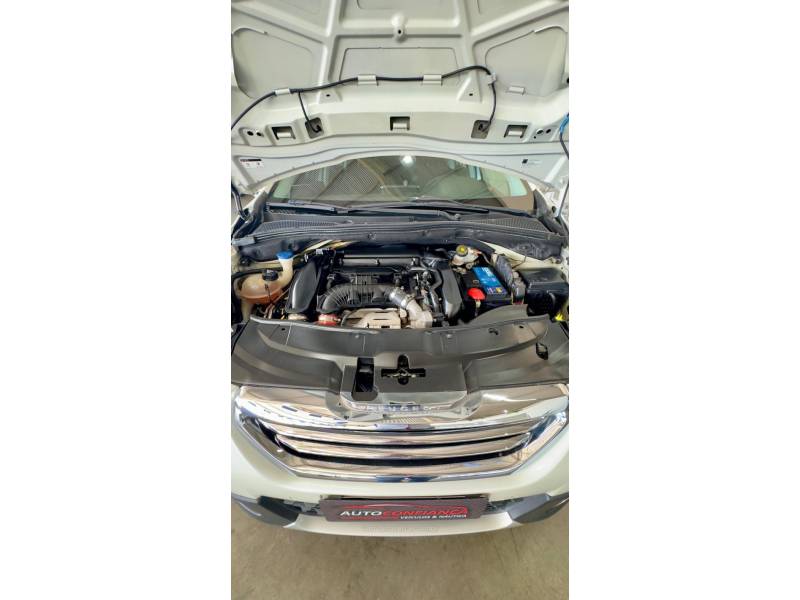 PEUGEOT - 2008 - 2015/2016 - Branca - R$ 59.900,00