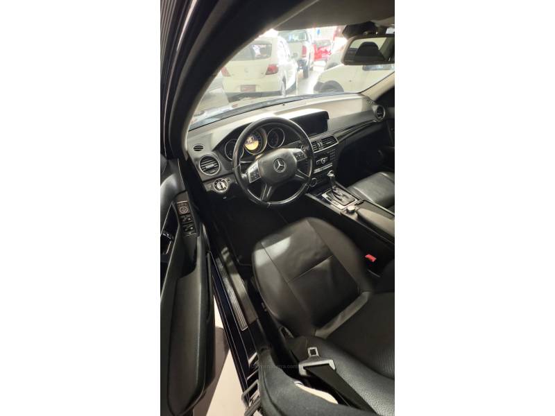 MERCEDES-BENZ - C 180 - 2012/2012 - Azul - R$ 69.900,00