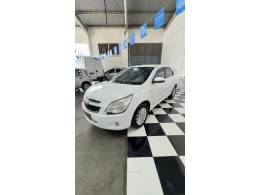 CHEVROLET - COBALT - 2013/2014 - Branca - R$ 42.900,00