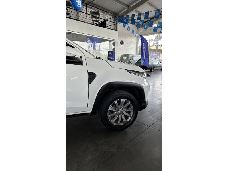 FIAT - STRADA - 2022/2022 - Branca - R$ 79.900,00