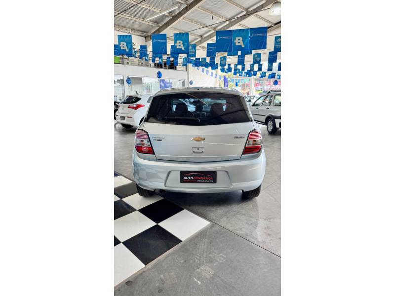 CHEVROLET - AGILE - 2011/2011 - Prata - R$ 32.900,00