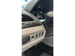 RENAULT - FLUENCE - 2013/2013 - Branca - R$ 49.900,00