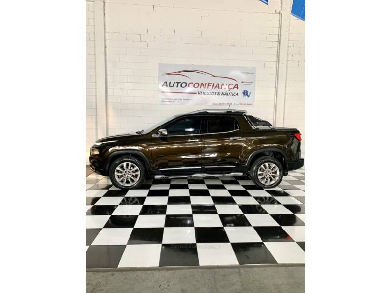FIAT - TORO - 2018/2019 - Cinza - R$ 115.900,00