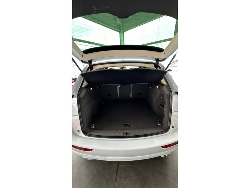 AUDI - Q5 - 2014/2014 - Branca - R$ 102.900,00