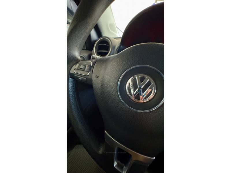 VOLKSWAGEN - VOYAGE - 2013/2013 - Prata - R$ 40.900,00