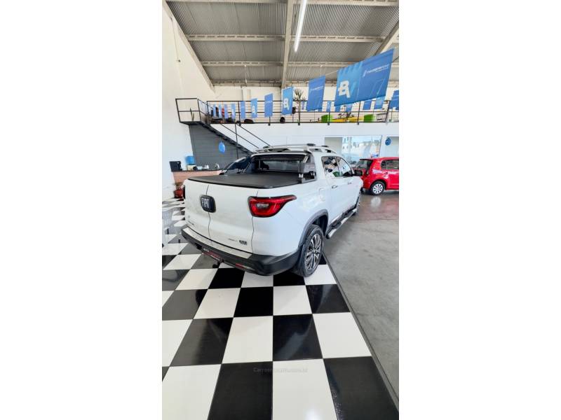 FIAT - TORO - 2022/2023 - Branca - R$ 158.000,00