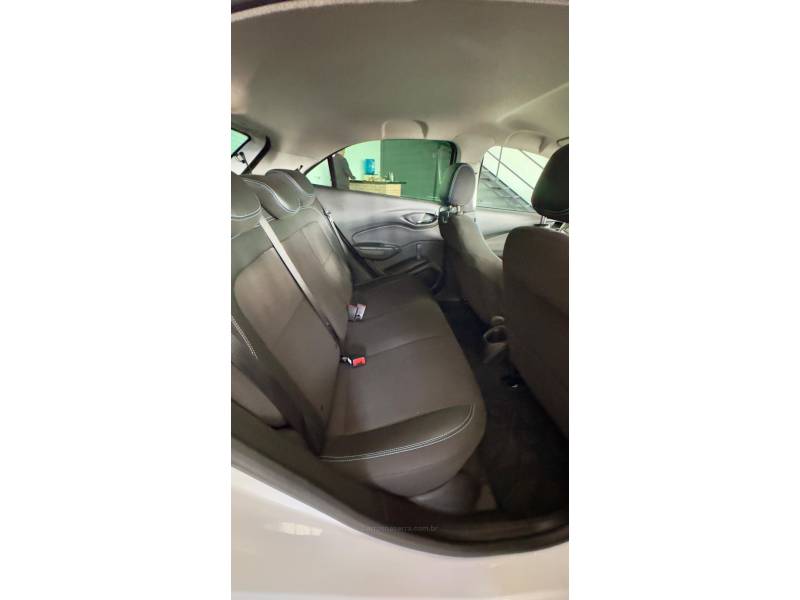 CHEVROLET - ONIX - 2019/2019 - Branca - R$ 64.900,00
