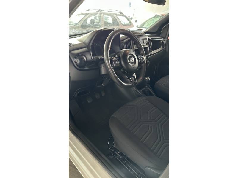 FIAT - STRADA - 2022/2022 - Branca - R$ 79.900,00