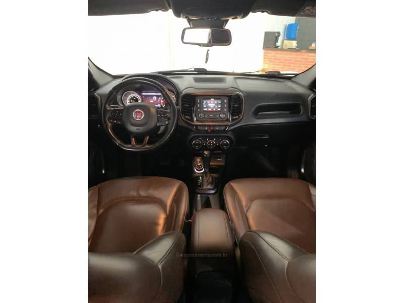 FIAT - TORO - 2018/2019 - Cinza - R$ 115.900,00